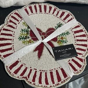 Tahari home beaded set of 2 bow placemats